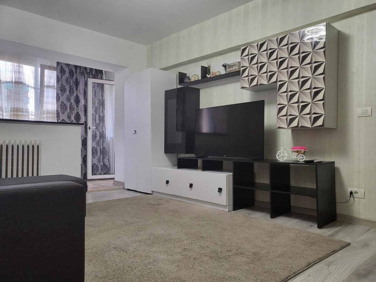Apartament Cu 3 Camere Chiar In Inima Capitalei Bukarest Kültér fotó