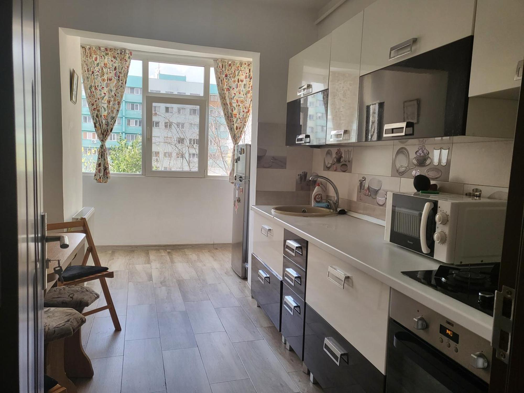 Apartament Cu 3 Camere Chiar In Inima Capitalei Bukarest Kültér fotó